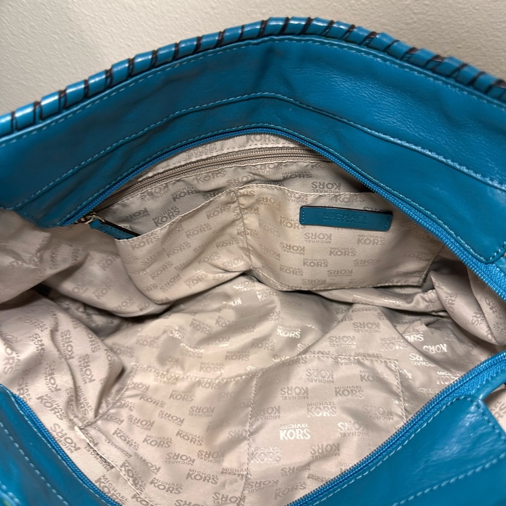 Michael Kors Bennet Large Signature Logo Shoulder Hobo Bag with COA - Picture 4 of 7